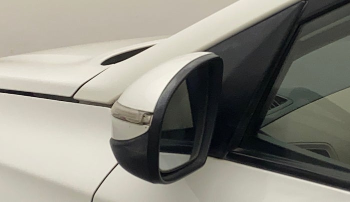 2014 Hyundai Elite i20 SPORTZ 1.2, Petrol, Manual, 58,215 km, Left rear-view mirror - Indicator light has minor damage