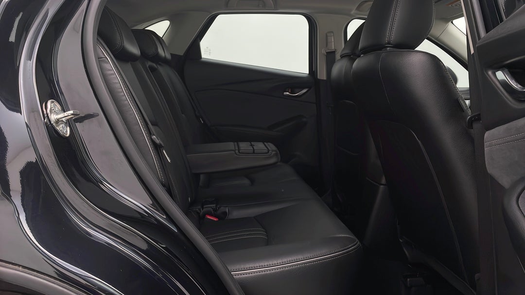 2019 Mazda CX-3 Akari (fwd), Automatic, 33881 km, Right Side Rear Door Cabin View