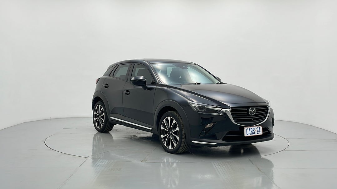 2019 Mazda CX-3 Akari (fwd), Automatic, 33881 km, Right Front Diagonal (45- Degree) View