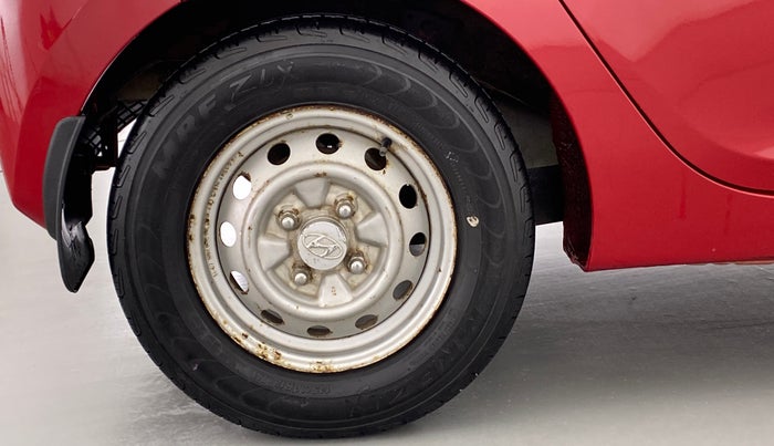 2014 Hyundai Eon ERA PLUS, Petrol, Manual, 41,161 km, Right Rear Wheel
