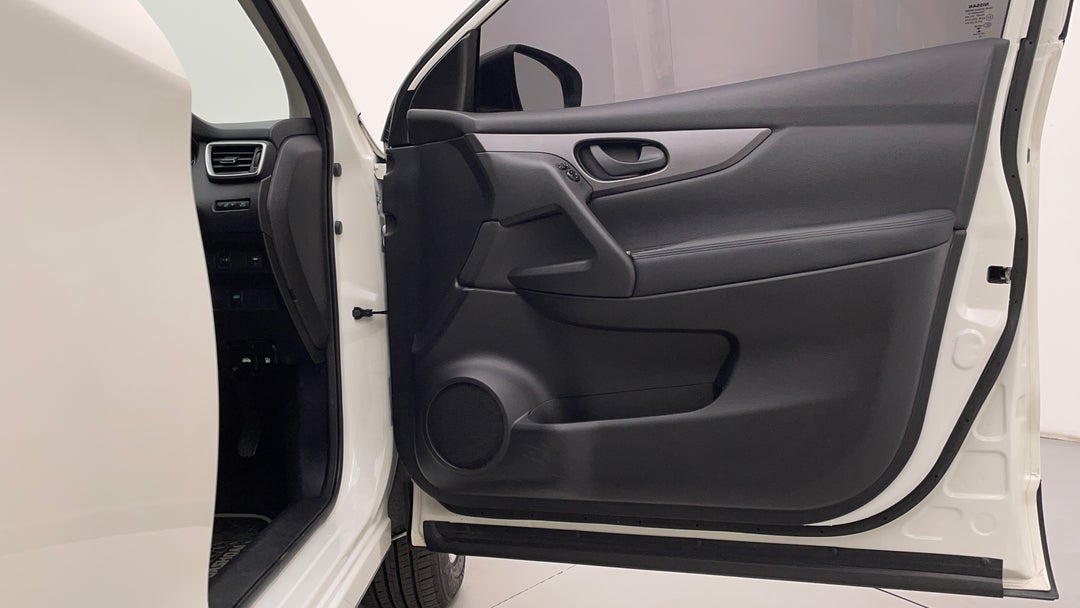 2019 Nissan Qashqai St, Automatic, 73958 km, Speaker View