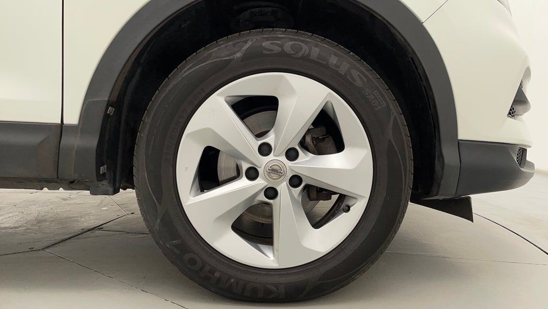 2019 Nissan Qashqai St, Automatic, 73958 km, Right Front Wheel