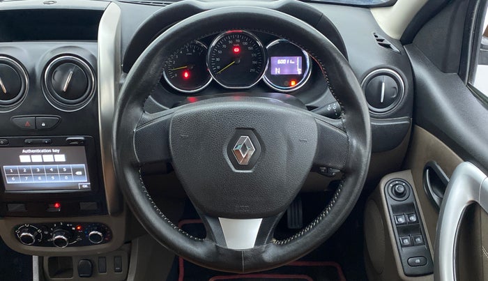 2018 Renault Duster RXS AMT 110 PS, Diesel, Automatic, 60,011 km, Steering Wheel Close Up