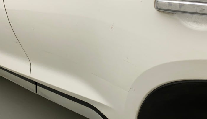 2021 Nissan MAGNITE XV MT, Petrol, Manual, 24,643 km, Rear left door - Minor scratches