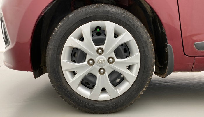 2015 Hyundai Grand i10 SPORTZ 1.2 KAPPA VTVT, Petrol, Manual, 18,364 km, Left Front Wheel