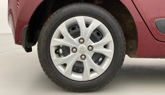 2015 Hyundai Grand i10 SPORTZ 1.2 KAPPA VTVT, Petrol, Manual, 18,364 km, Right Rear Wheel