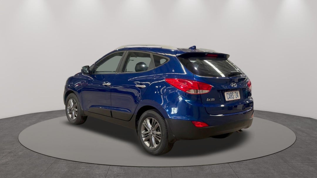 Left Back Diagonal (45- Degree) View