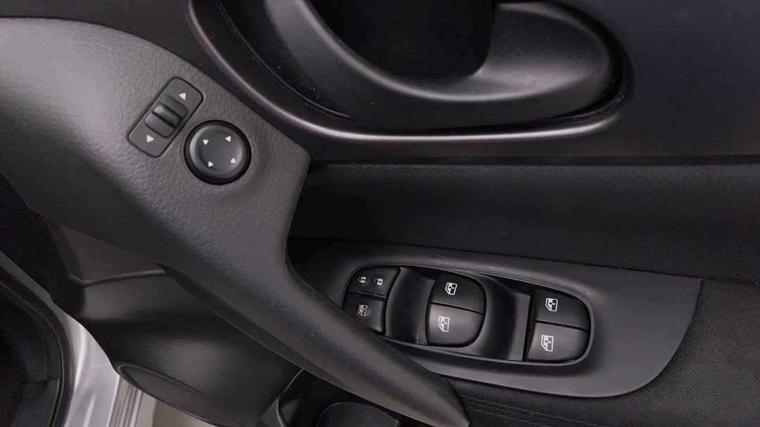 Drivers Side Door Panel Controls