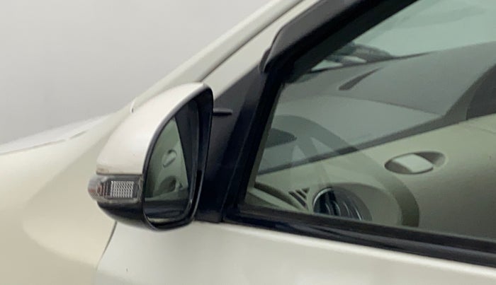 2014 Toyota Etios VX, Petrol, Manual, 11,568 km, Left rear-view mirror - Mirror motor not working