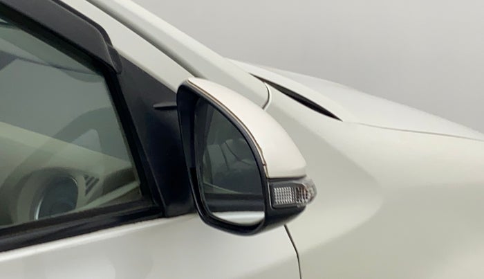 2014 Toyota Etios VX, Petrol, Manual, 11,568 km, Right rear-view mirror - Mirror motor not working