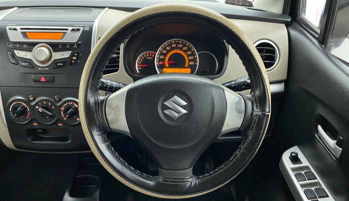 2014 Maruti Wagon R 1.0 VXI, Petrol, Manual, 87,734 km, Steering Wheel Close Up