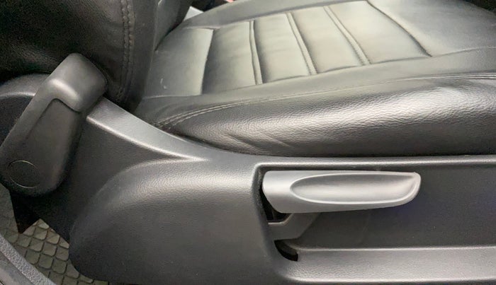 2019 Volkswagen Ameo COMFORTLINE 1.0L, Petrol, Manual, 54,390 km, Driver Side Adjustment Panel
