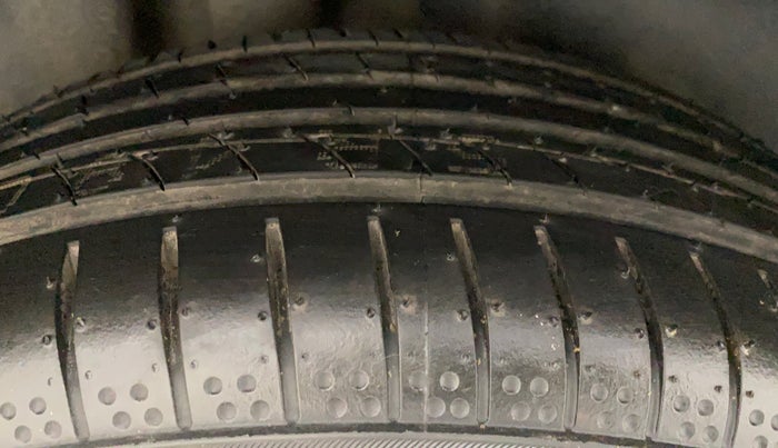 2019 Volkswagen Ameo COMFORTLINE 1.0L, Petrol, Manual, 54,390 km, Right Rear Tyre Tread