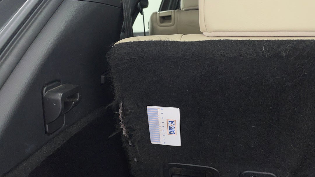 Seats Rear LHS Scuff