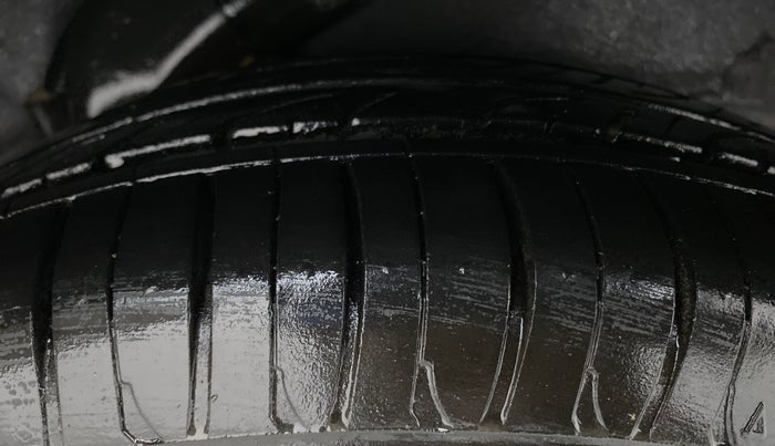 2014 Hyundai i10 MAGNA 1.1 IRDE2, Petrol, Manual, 39,542 km, Left Rear Tyre Tread