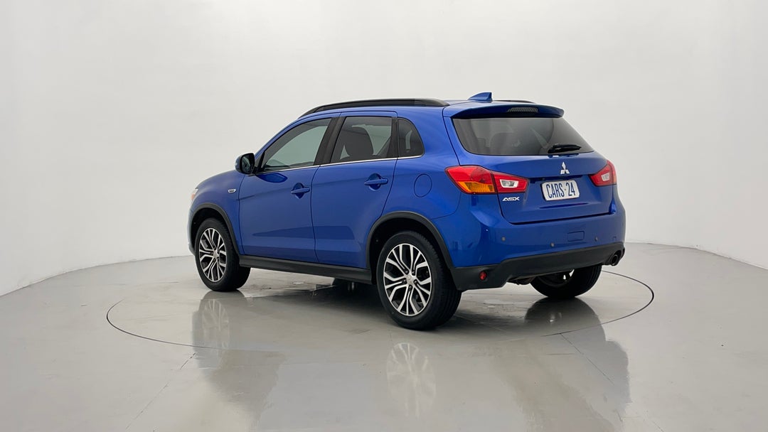 Left Back Diagonal (45- Degree) View