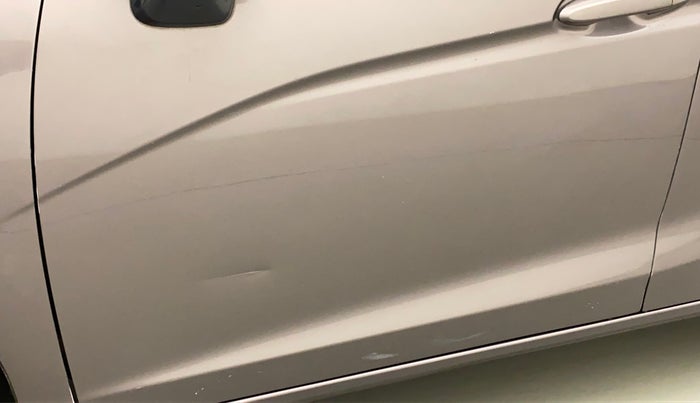 2016 Honda Jazz 1.2L I-VTEC V, Petrol, Manual, 97,638 km, Front passenger door - Slightly dented