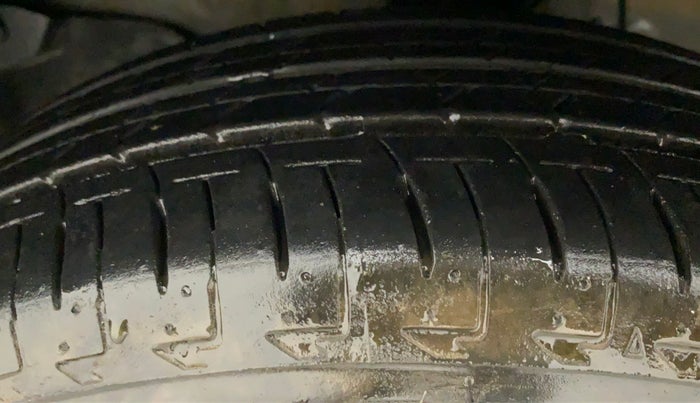 2016 Honda Jazz 1.2L I-VTEC V, Petrol, Manual, 97,638 km, Left Front Tyre Tread
