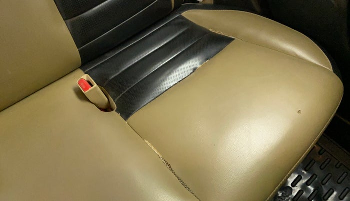 2016 Honda Jazz 1.2L I-VTEC V, Petrol, Manual, 97,508 km, Second-row left seat - Cover slightly torn