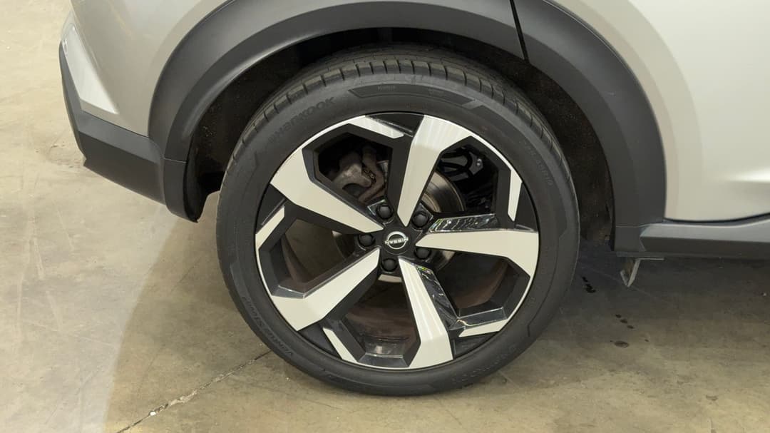 2023 Nissan Juke St-l+, Automatic, 26281 km, Right Rear Wheel