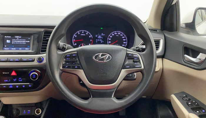 2018 Hyundai Verna 1.4 EX PETROL, Petrol, Manual, 70,650 km, Steering Wheel Close Up