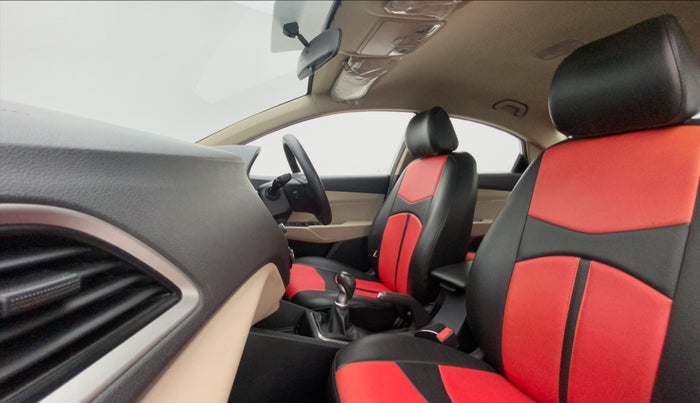 2018 Hyundai Verna 1.4 EX PETROL, Petrol, Manual, 70,650 km, Right Side Front Door Cabin