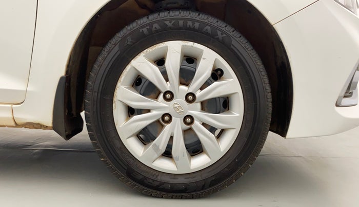2018 Hyundai Verna 1.4 EX PETROL, Petrol, Manual, 70,650 km, Right Front Wheel