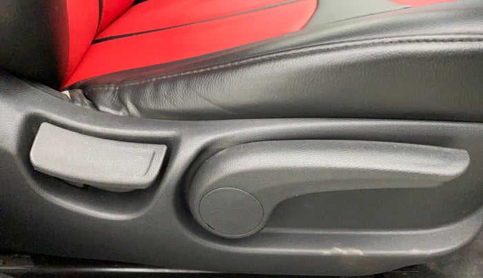 2018 Hyundai Verna 1.4 EX PETROL, Petrol, Manual, 70,650 km, Driver Side Adjustment Panel