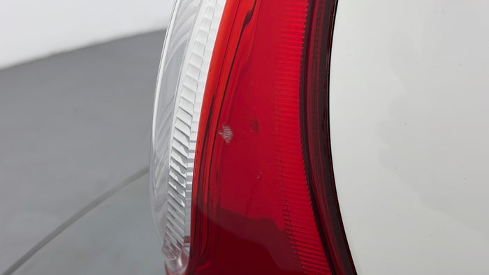 TOYOTA AVANZA-Tail Light RHS Scratched