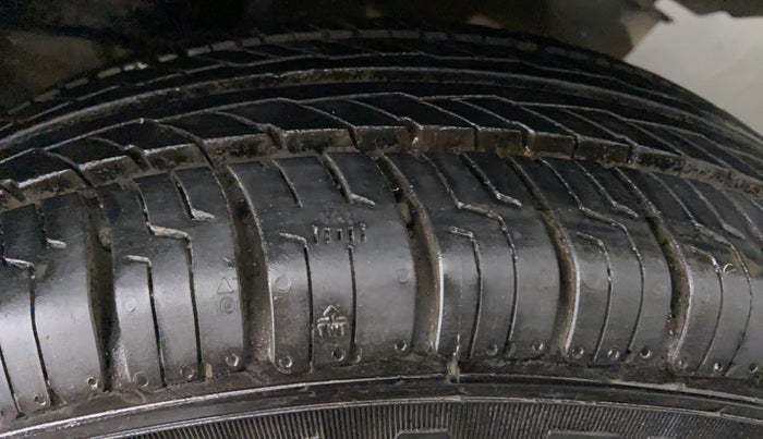 2019 Maruti New Wagon-R LXI CNG 1.0 L, CNG, Manual, 50,620 km, Left Rear Tyre Tread