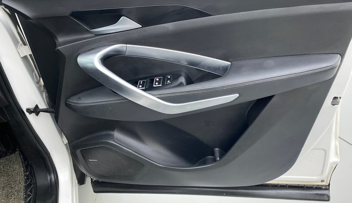 2019 MG HECTOR SHARP DCT PETROL, Petrol, Automatic, 40,413 km, Driver Side Door Panels Control