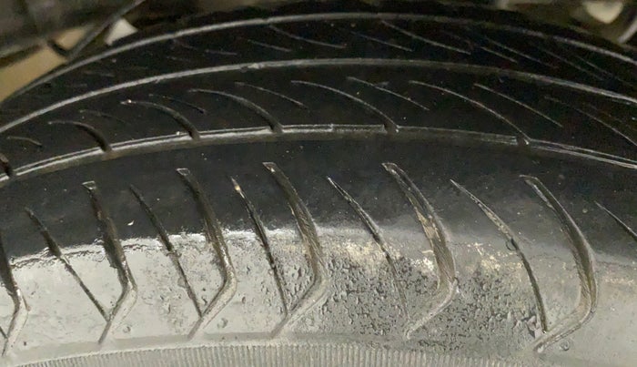 2014 Datsun Go T, Petrol, Manual, 66,548 km, Left Rear Tyre Tread