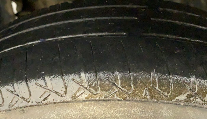 2014 Datsun Go T, Petrol, Manual, 66,548 km, Left Front Tyre Tread