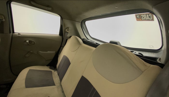 2014 Datsun Go T, Petrol, Manual, 66,548 km, Right Side Rear Door Cabin