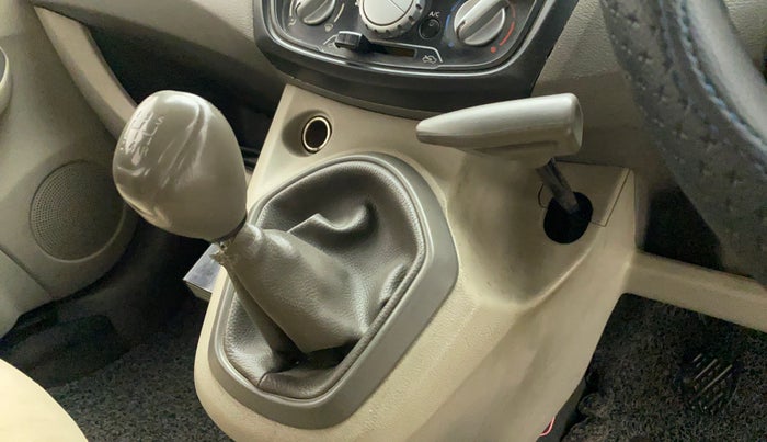 2014 Datsun Go T, Petrol, Manual, 66,548 km, Gear Lever