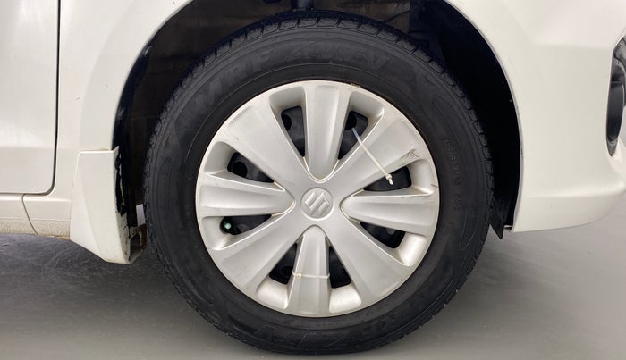 2017 Maruti Ertiga VXI ABS, Petrol, Manual, 38,752 km, Right Front Wheel