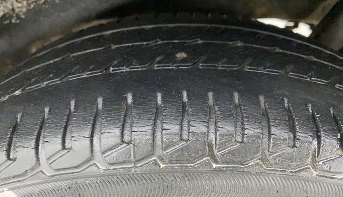 2013 Maruti Wagon R 1.0 VXI, Petrol, Manual, 62,153 km, Left Rear Tyre Tread