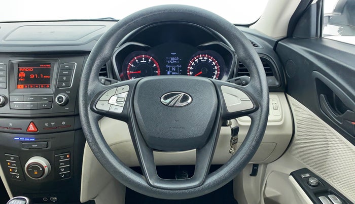 2021 Mahindra XUV300 1.2 W6 MT, Petrol, Manual, 9,135 km, Steering Wheel Close Up