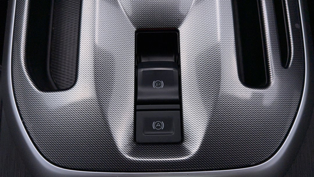 2021 GWM Haval Jolion Ultra, Automatic, 65945 km, Handbrake