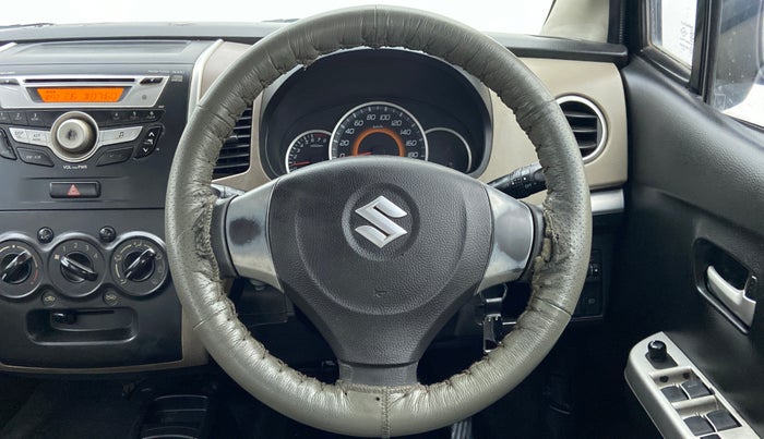 2013 Maruti Wagon R 1.0 VXI, Petrol, Manual, 76,789 km, Steering Wheel Close Up