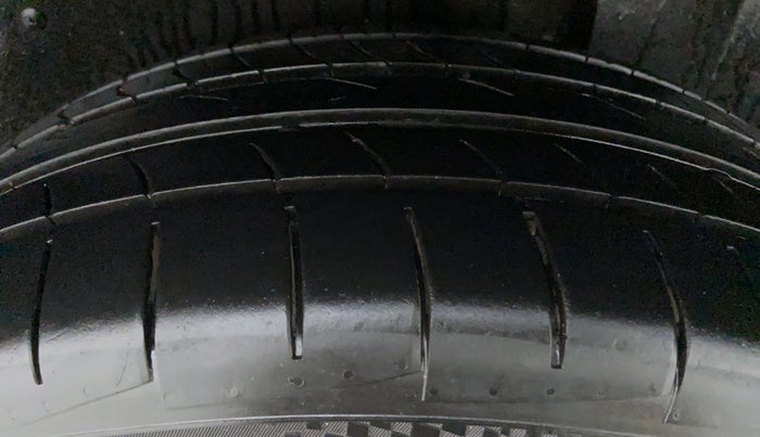 2019 MG HECTOR SHARP 2.0 DIESEL, Diesel, Manual, 29,424 km, Left Rear Tyre Tread