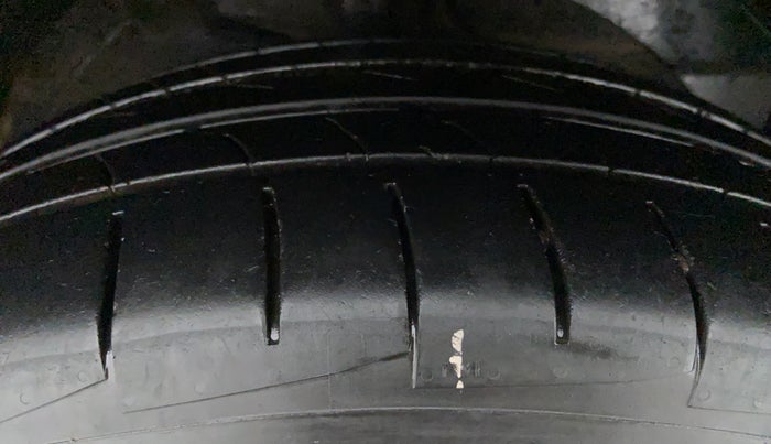 2019 MG HECTOR SHARP 2.0 DIESEL, Diesel, Manual, 29,424 km, Right Front Tyre Tread