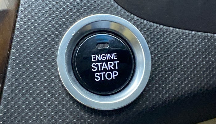 2017 Hyundai Verna 1.6 VTVT SX O, Petrol, Manual, 82,196 km, Keyless Start/ Stop Button