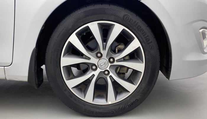 2017 Hyundai Verna 1.6 VTVT SX O, Petrol, Manual, 82,196 km, Right Front Wheel