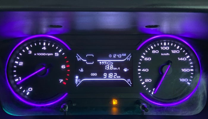 2021 Mahindra MARAZZO M2 8 STR, Diesel, Manual, 9,247 km, Odometer Image