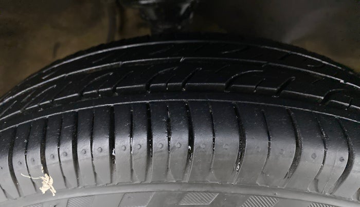 2018 Maruti Alto 800 LXI, Petrol, Manual, 42,152 km, Right Front Tyre Tread