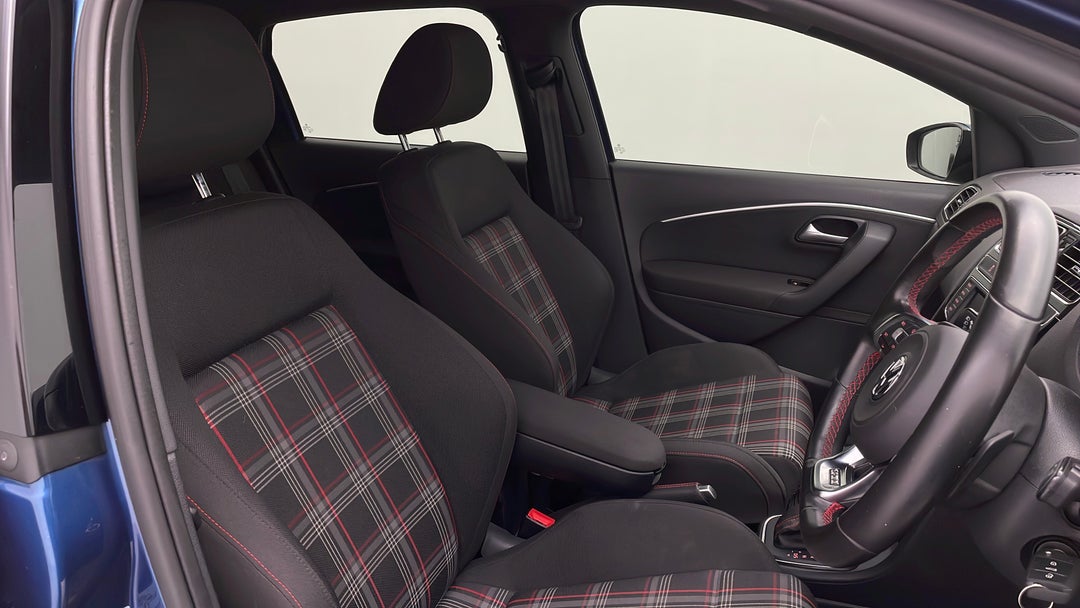 2015 Volkswagen Polo Gti, Automatic, 54815 km, Right Side Front Door Cabin View