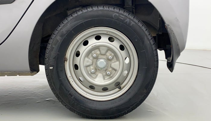 2013 Hyundai Eon D LITE PLUS, Petrol, Manual, 11,989 km, Left Rear Wheel