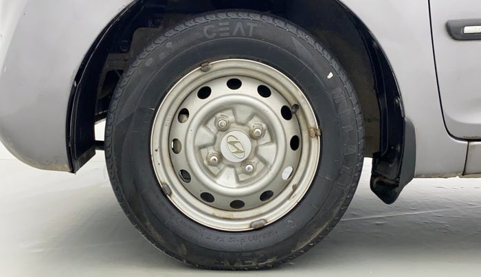 2013 Hyundai Eon D LITE PLUS, Petrol, Manual, 11,989 km, Left Front Wheel