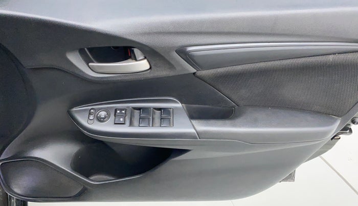 2017 Honda WR-V 1.5 i-DTEC S MT, Diesel, Manual, 43,528 km, Driver Side Door Panels Controls